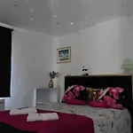 Дом отдыха Maison Avec Jardin *